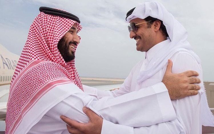 ولي عهد السعودية محمد بن سلمان يستقبل أمير قطر تميم بن حمد في مطار العلا | almasar OM العهد