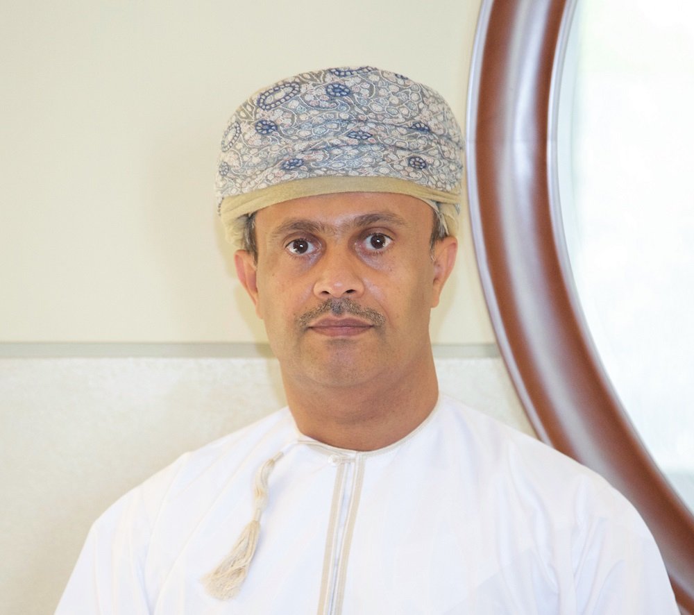 مؤسسة الزبير تطلق حملة التطعيم للموظفين ضد فيروس كوفيد-19 | almasar OM هلال بن عمر السيابي