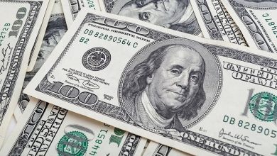 الدولار يتراجع والين يصعد مع توقع خفض سعر الفائدة.jpg2